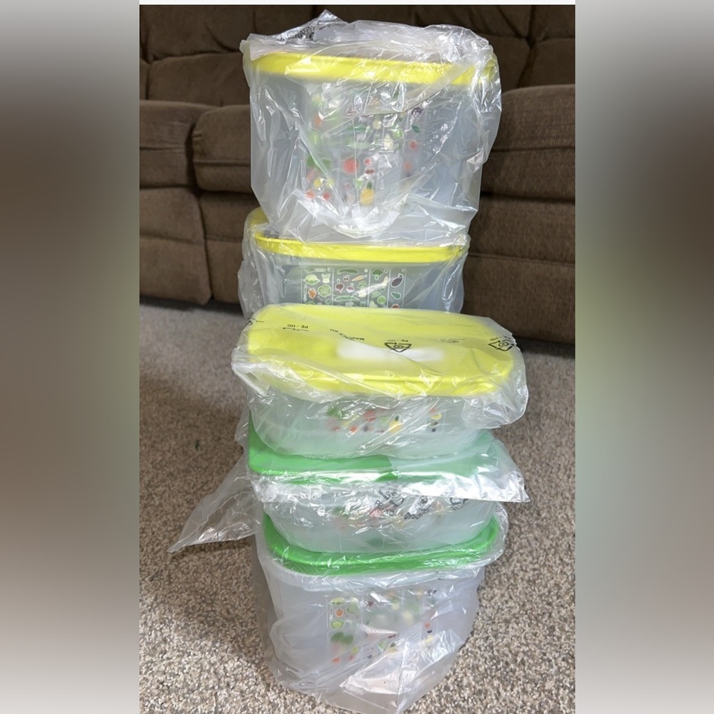 Tupperware Fridgesmart Containers Set - Picture 4 of 5